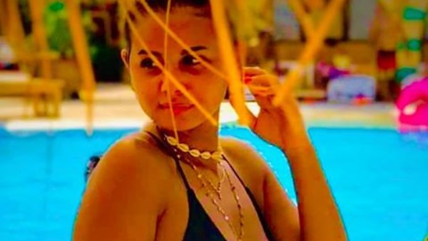 الفنانة منه عرفه 