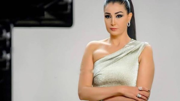 غاده عبد الرازق