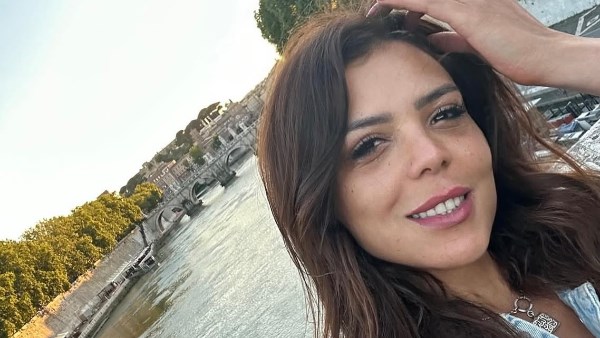 بدون مكياج.. ناهد السباعي بإطلالة ناعمة من عطلتها الصيفية