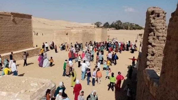 محافظ المنيا: استمرار تدفق الوفود السياحية يعكس اهتمامهم بالكنوز الأثرية الفريدة