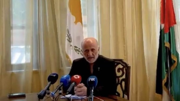 السفير الفلسطيني في قبرص عبد الله عطاري