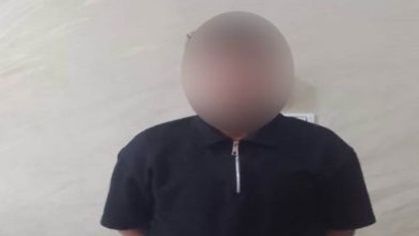 الاكل مش عاجبه.. تفاصيل تعدى شخص على العاملين بمطعم بفيصل بسلاح ابيض