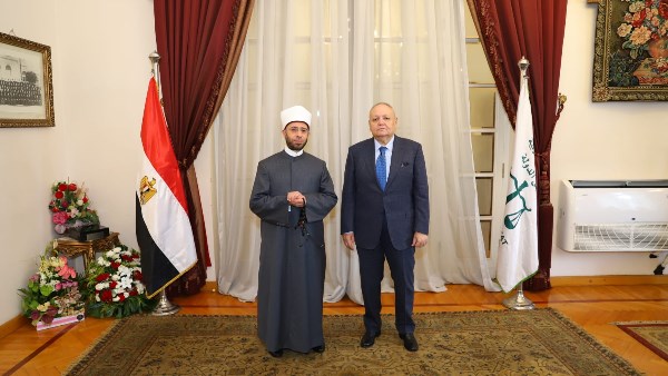 وزير الأوقاف يقدم التهنئة لرئيس مجلس الدولة