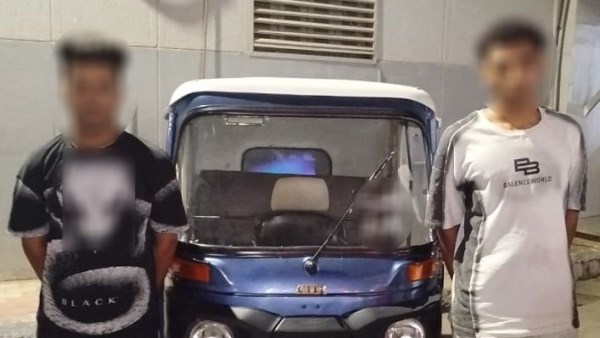 عاطلين يخطفان هاتف محمول من طفلة بالزيتون