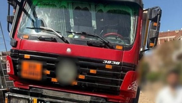 القبض على سائق نقل صدم سيارة شخص بالشرقية