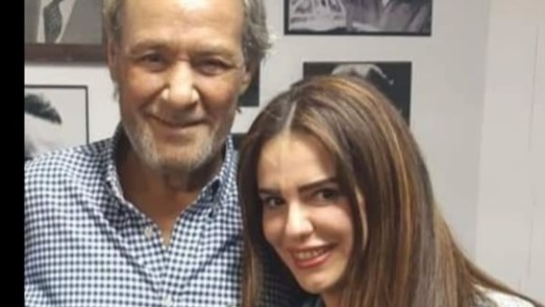 دنيا عبد العزيز تحيي الذكرى السادسة لرحيل فاروق الفيشاوي
