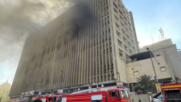أحمد موسى يعرض لقطات حصرية من حريق سنترال رمسيس ويكشف حجم التأثير على الاتصالات