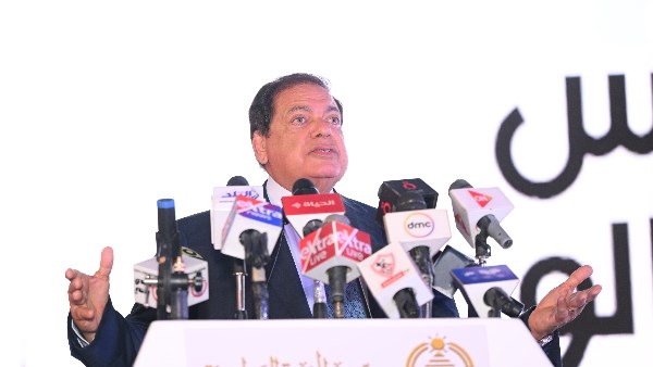  النائب محمد أبو العينين