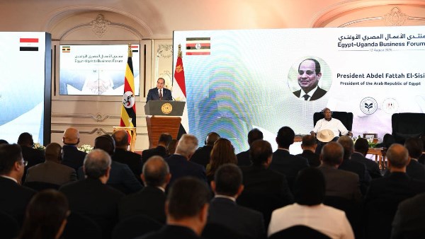 الرئيس السيسي: منتدى رجال الأعمال المصري - الأوغندي خطوة لترجمة قوة علاقاتنا السياسية إلى مشروعات ملموسة