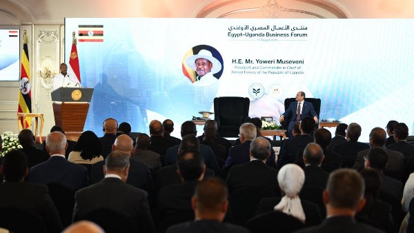 الرئيس السيسي ورئيس أوغندا 