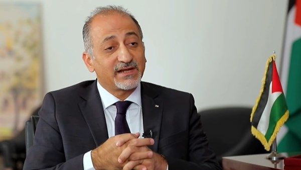 السفير مهند العكلوك