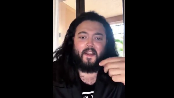المعارض علي حسين مهدي 