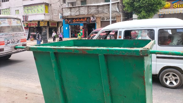 صناديق القمامة 
