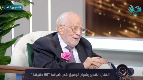 أمي من أولياء الله الصالحين.. رشوان توفيق يكشف عن لحظات مؤثرة في حياة والدته