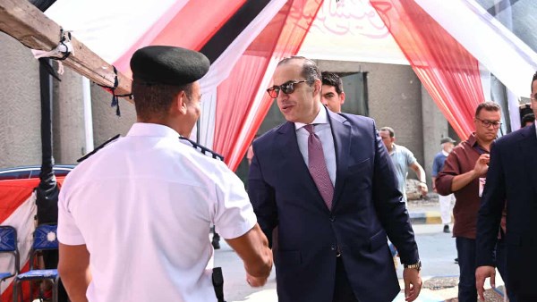 وزير الشئون النيابية يدلي بصوته في انتخابات الشيوخ 2025