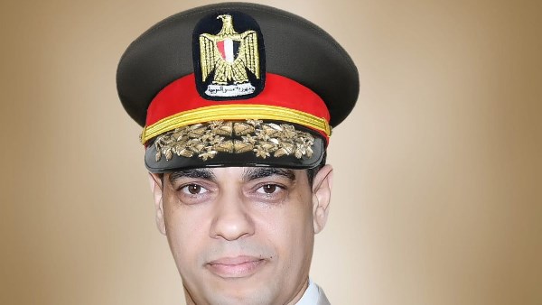العميد أح غريب عبد الحافظ المتحدث العسكري