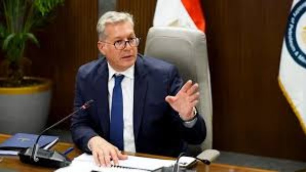  المهندس كريم بدوي وزير البترول والثروة المعدنية