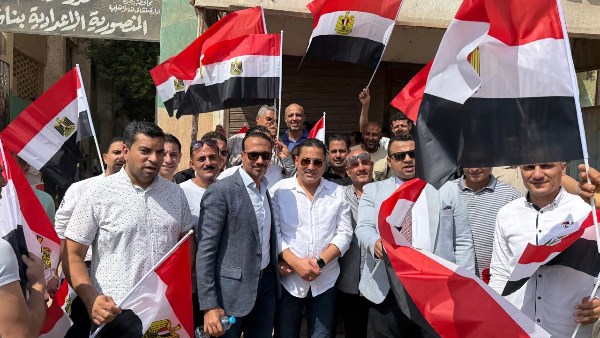 عمال قطاع الاتصالات يصوتون بانتخابات الشيوخ