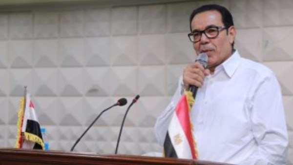 عبدالفتاح إبراهيم، رئيس النقابة العامة للعاملين بالغزل 