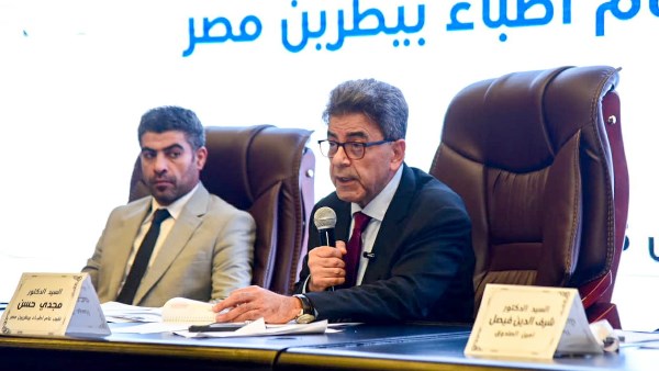الدكتور مجدي حسن نقيب الأطباء البيطريين