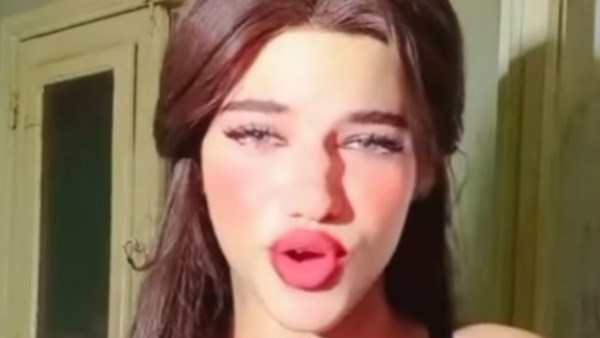 البلوجر ياسمين 