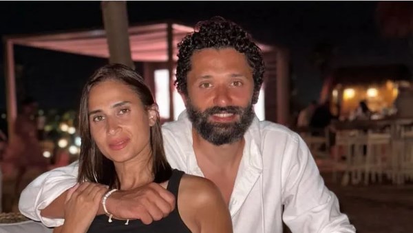 زوجة كريم عبد العزيز 