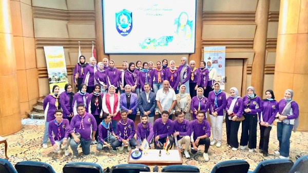 طلاب جامعة دمنهور في زيارة لمستشفى سرطان الأطفال 57357