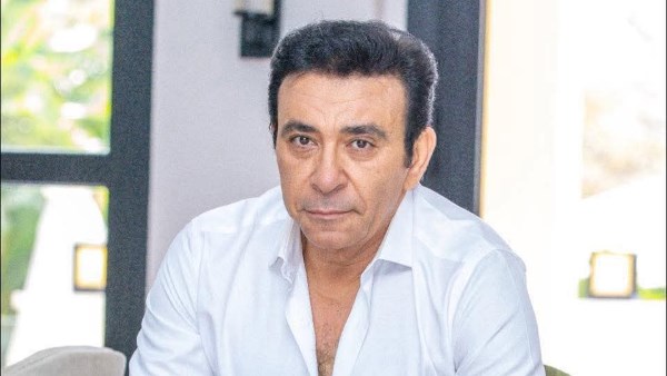 وفاة الإعلامي الشهير عاطف كامل