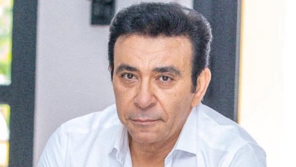 عاطف كامل