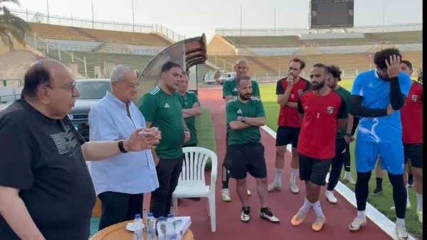 صورة من اللقاء