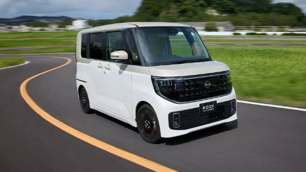 نيسان Roox موديل 2025 