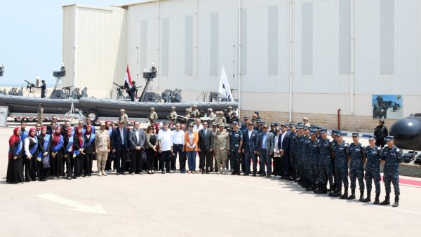 القوات المسلحة تنظم زيارة لوفد من الإعلاميين وطلبة الأكاديمية العسكرية و الجامعات لإحدى الوحدات الخاصة البحرية