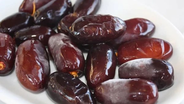 فوائد البلح الامهات للجسم