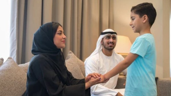 هل حق الأم في البر يزيد عن الأب