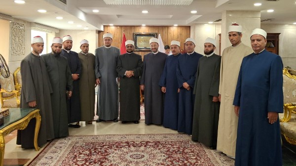 (البحوث الإسلامية) يُطلق قافلة دعويَّة وتوعويَّة جديدة إلى الواحات البحريَّة