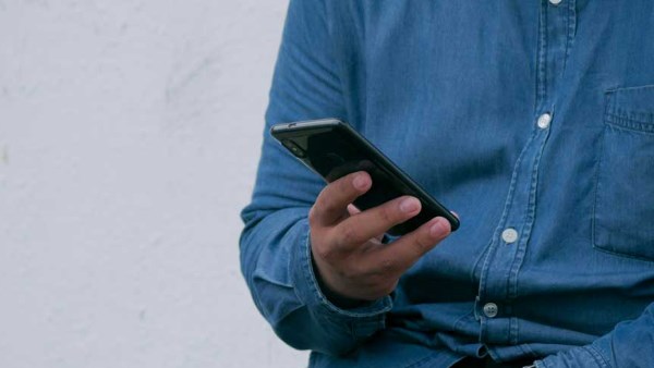 حكم بيع العملات الأجنبية وشرائها عبر الإنترنت.. الإفتاء تجيب