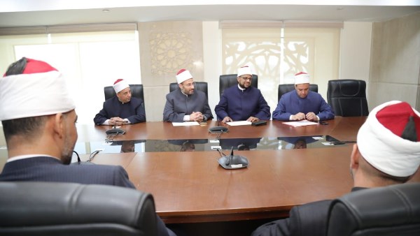 (البحوث الإسلامية) يعقد مقابلات شخصيَّة لاختيار مديري الدعوة والتوجيه بعدد من مناطق الوعظ