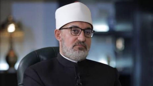مفتي الجمهورية يعزي أمير الكويت في وفاة الشيخة سعاد الأحمد الصباح