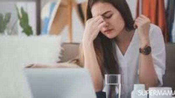أعراض اختلال التوازن الهرموني لدى النساء بعد الأربعين
