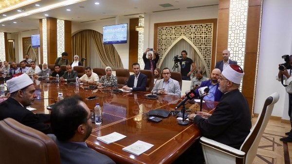 مفتي الجمهورية خلال المؤتمر الصحفي للإعلان عن تفاصيل المؤتمر الدولي العاشر