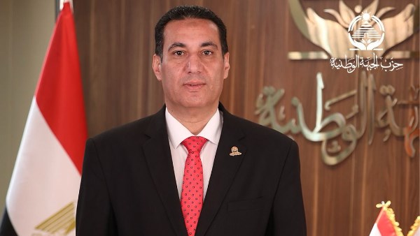 النائب محمود يوسف لطيف 
