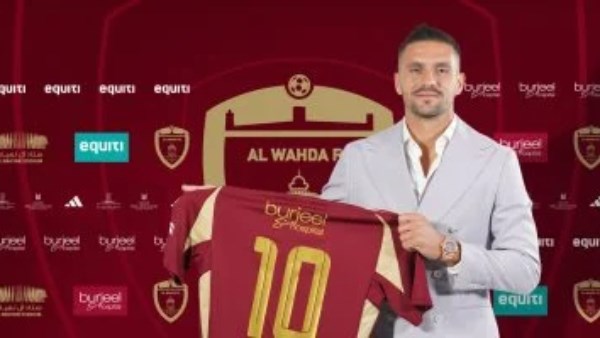 الوحدة الإماراتي يدعم صفوفه بصفقة خبرة.. تاديتش يرتدي القميص العنابي