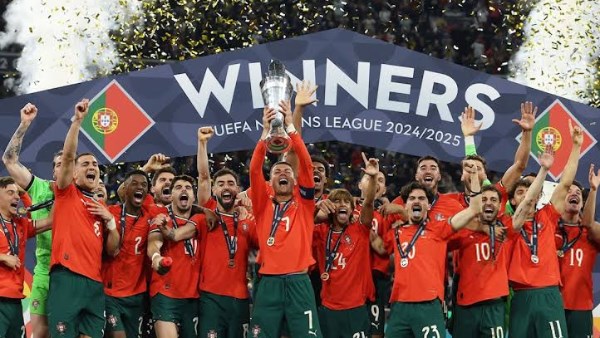 البرتغال تعلن قائمتها لتصفيات المونديال.. وتخلّد ذكرى جوتا