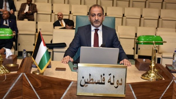  السفير مهند العكلوك، مندوب فلسطين الدائم لدى جامعة الدول العربية