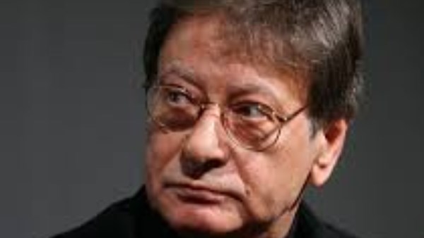 الشاعر محمود درويش