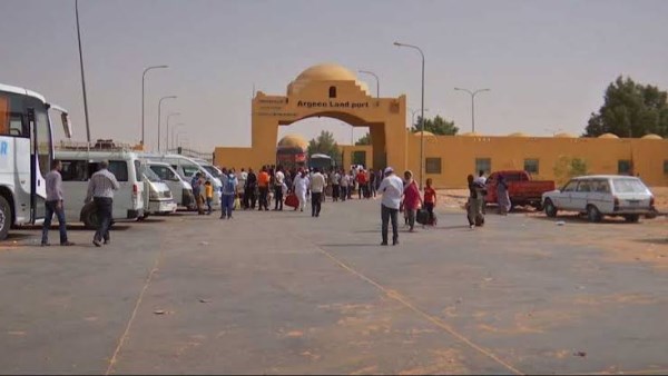 الاحتلال يعرقل وصول المساعدات الإنسانية إلى غزة عبر معبر كرم أبوسالم