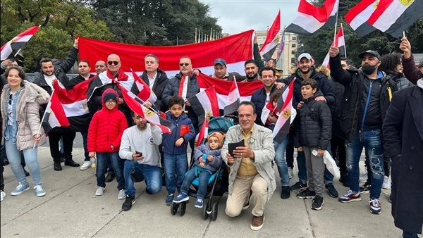 المصريون بالخارج
