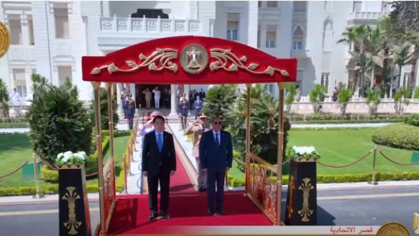 لتعزيز العلاقات الثنائية .. لحظة استقبال الرئيس السيسي لـ نظيره الفيتنامي