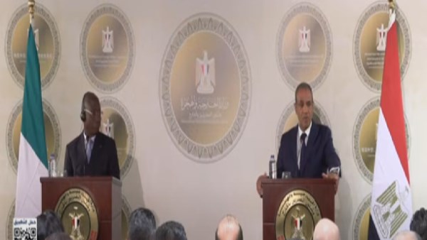 وزير الخارجية المصري ونظيره بكوت ديفوار