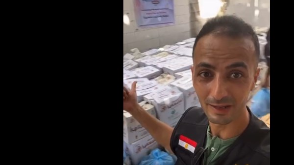الصحفي الفلسطيني عماد أبو شاويش